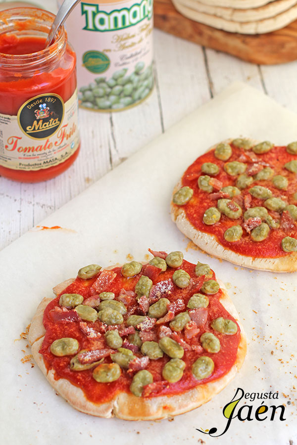 Pizzas-rápidas-tomate-y-habas-Mata-Degusta-Jaén-(2)