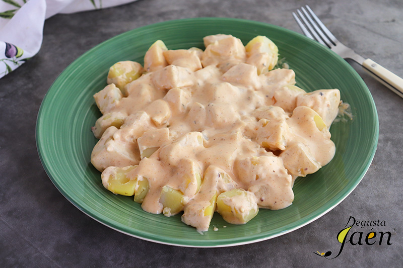 Patatas mozárabes con vermut