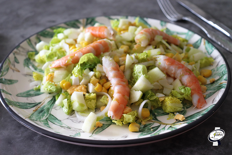 Receta de Ensalada de langostinos y huevo con aceite de oliva virgen extra Degusta Jaén