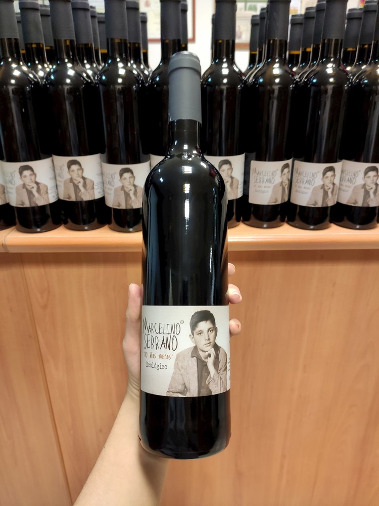 8b3518c88ab742827821a6b8e0ae3043