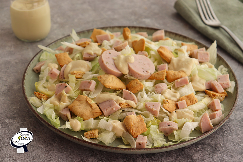 Ensalada césar a la jiennense