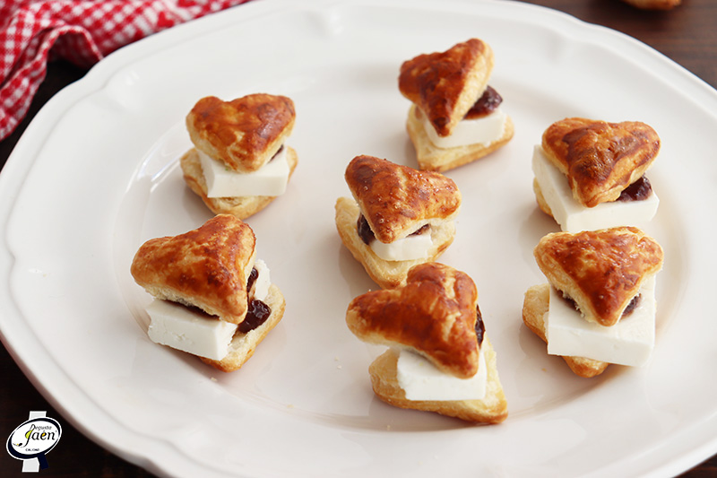 Corazones de queso fresco y mermelada