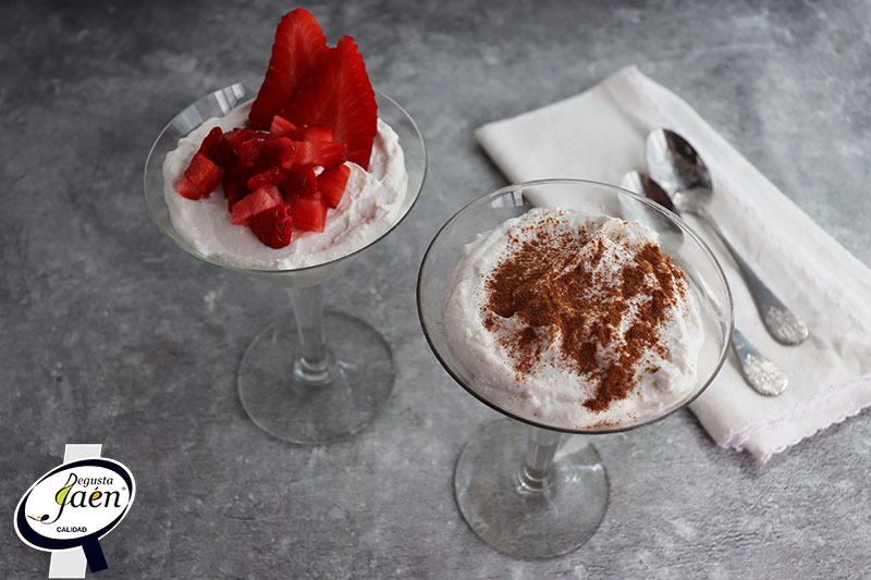 Mousse de requesón de cabra con canela