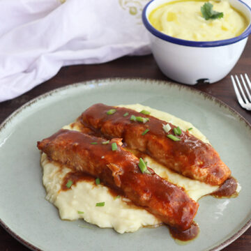 Imagen de la receta Salmón glaseado con miel y naranja sobre puré de patatas con aove